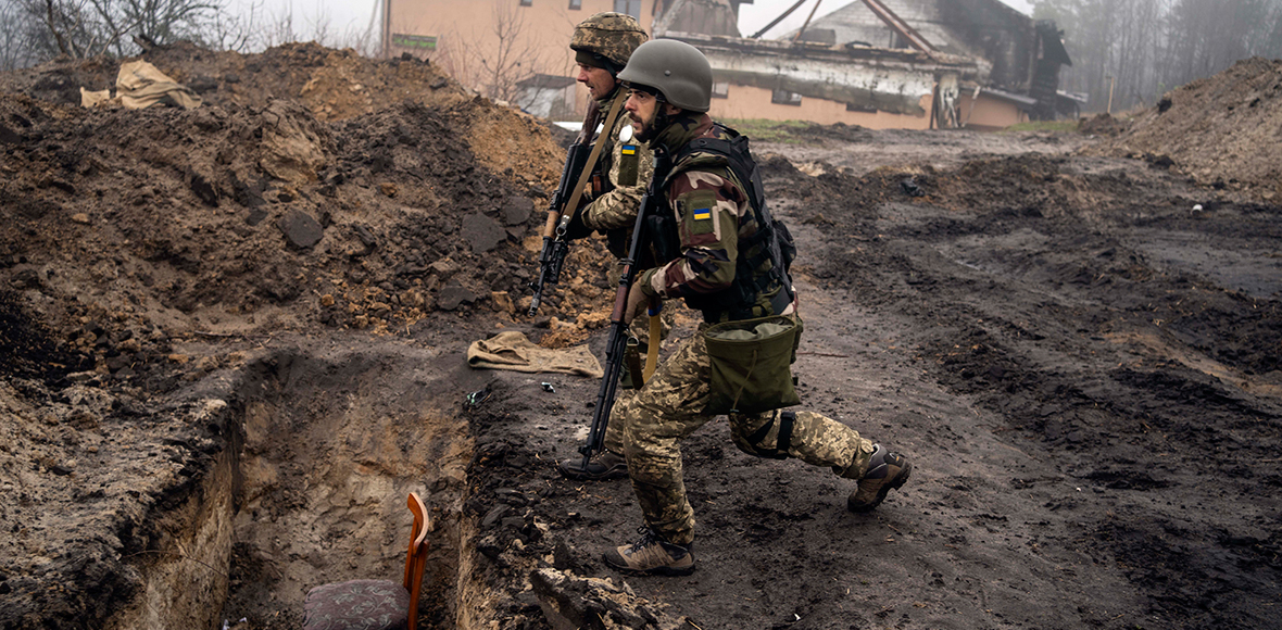 Ελέγχοντας τα χαρακώματα